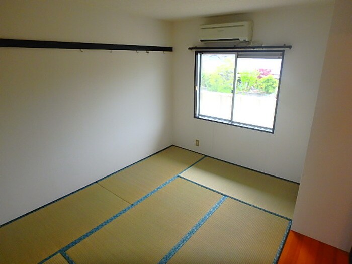 物件内観写真5　(居室)