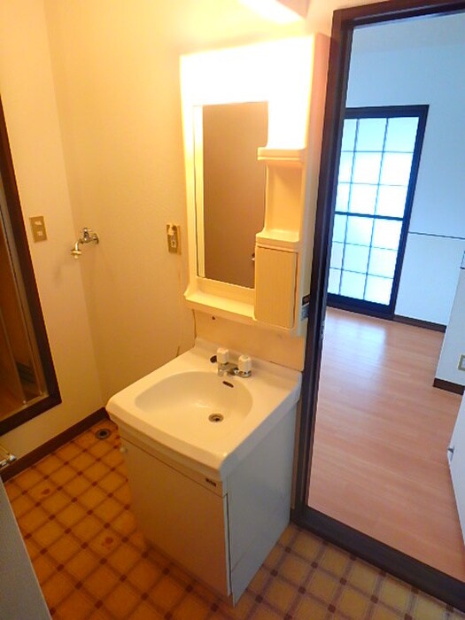 物件内観写真9　(洗面)