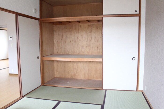 物件内観写真7　(収納)