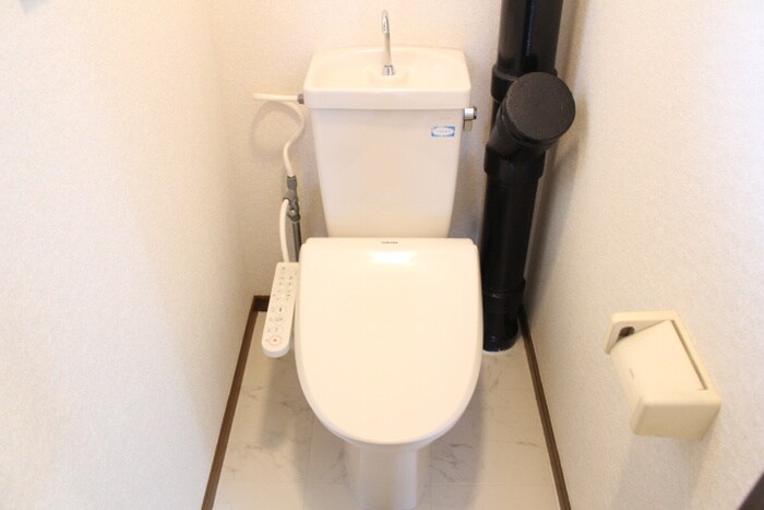 物件内観写真12　(トイレ)