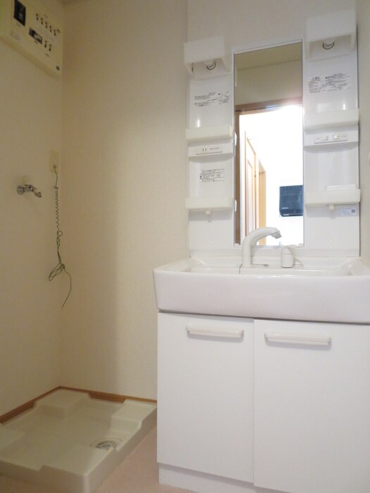 物件内観写真11　(洗面)