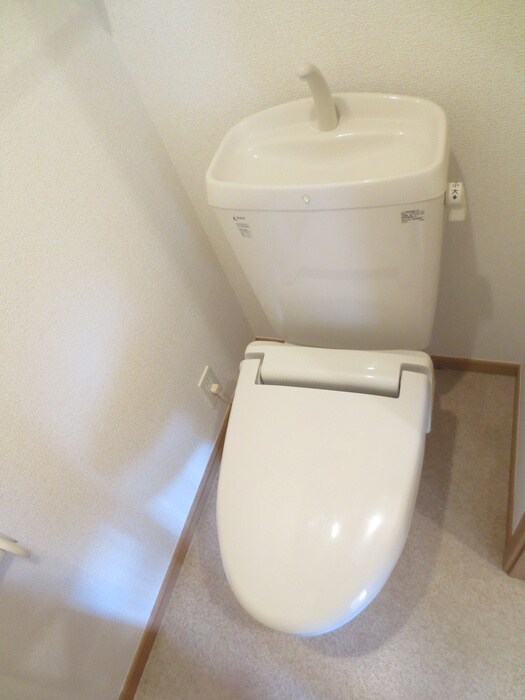 物件内観写真12　(トイレ)