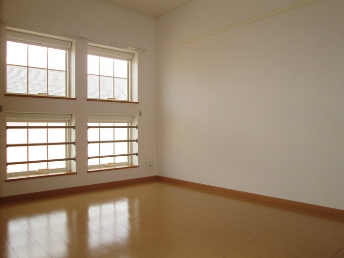 物件内観写真13　(居室)