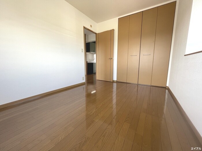 物件内観写真9　(居室)