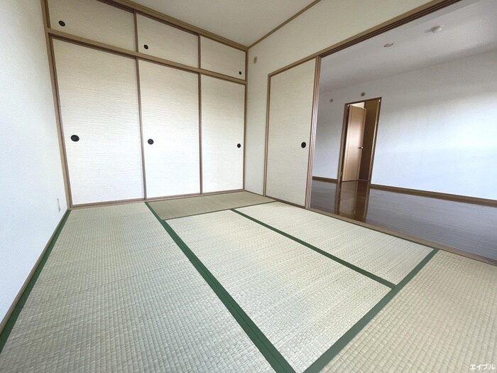 物件内観写真10　(居室)