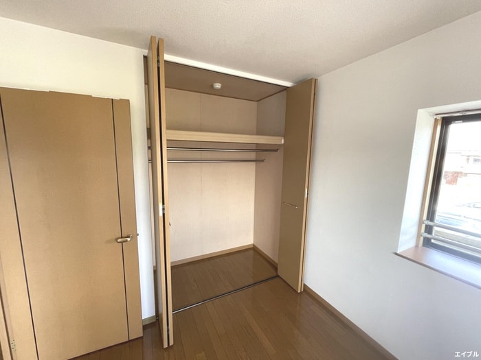 物件内観写真11　(収納)