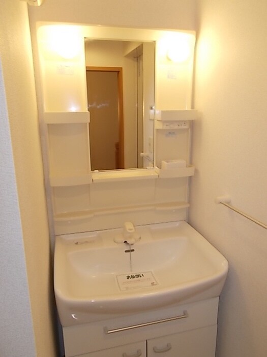 物件内観写真5　(洗面)