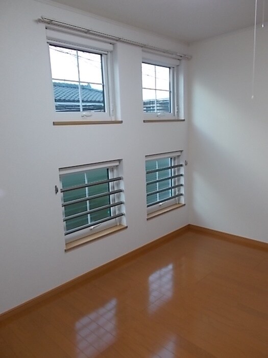 物件内観写真11　(居室)