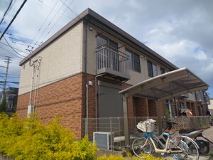リースランドサンフラワーA棟外観写真