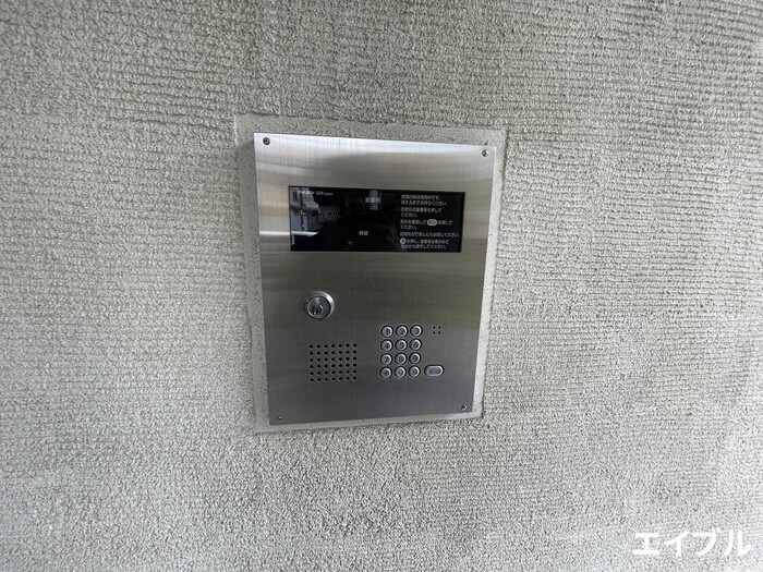 物件外観写真4　(エントランス部分)