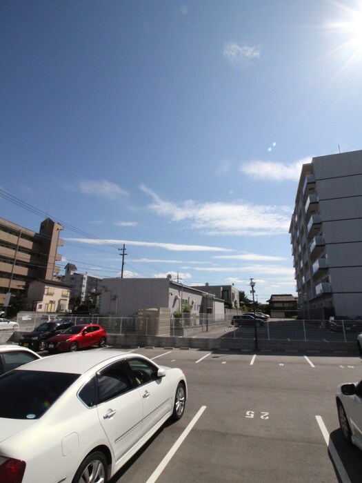 物件内観写真14　(室内からの展望)