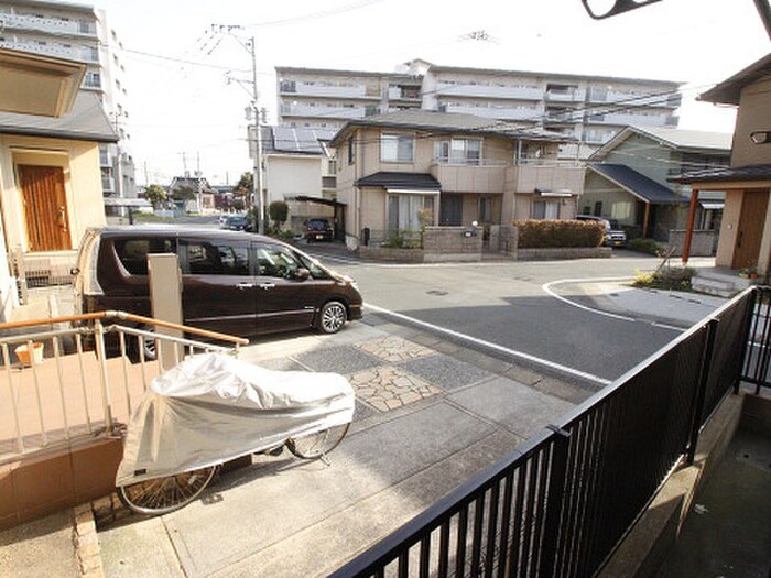 物件内観写真14　(室内からの展望)