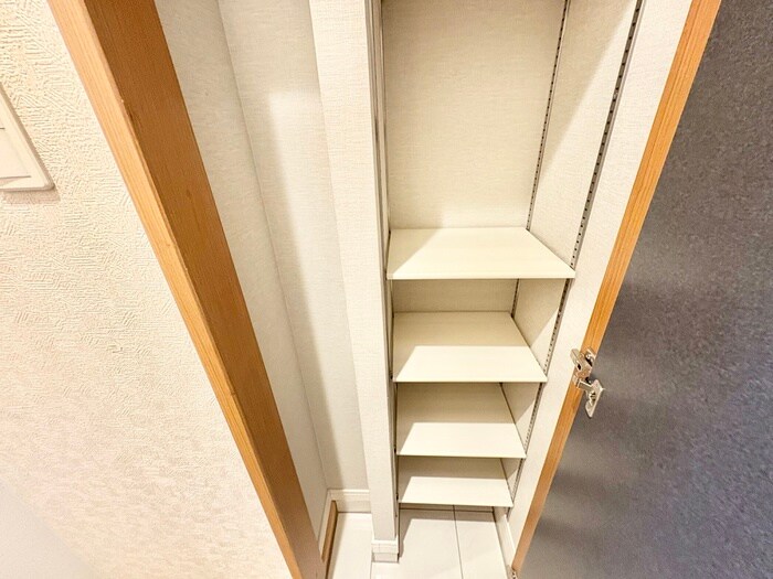 物件内観写真16　(靴箱)