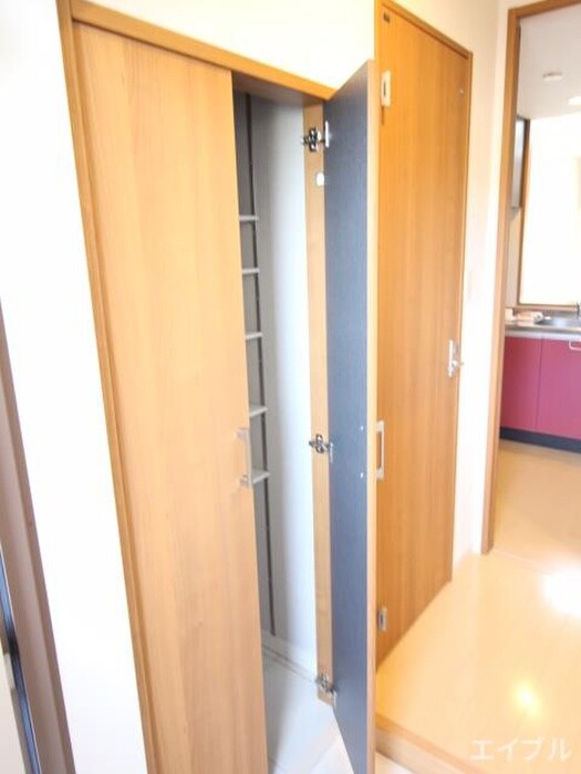物件内観写真16　(靴箱)