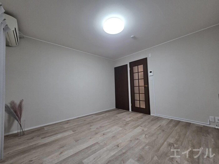 物件内観写真6　(居室)