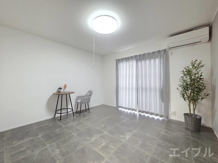 物件内観写真6　(居室)