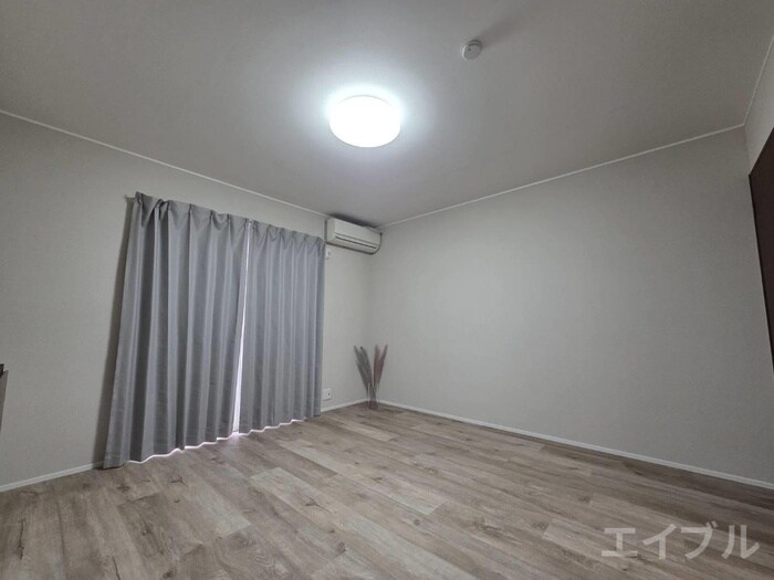 物件内観写真7　(居室)