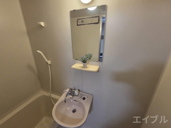 物件内観写真10　(洗面)