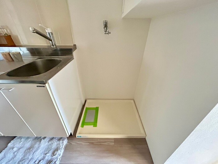 物件内観写真11　(洗濯機置場)