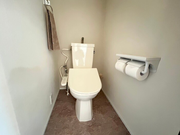 物件内観写真12　(トイレ)