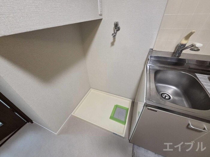 物件内観写真13　(洗濯機置場)