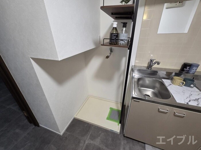 物件内観写真13　(洗濯機置場)