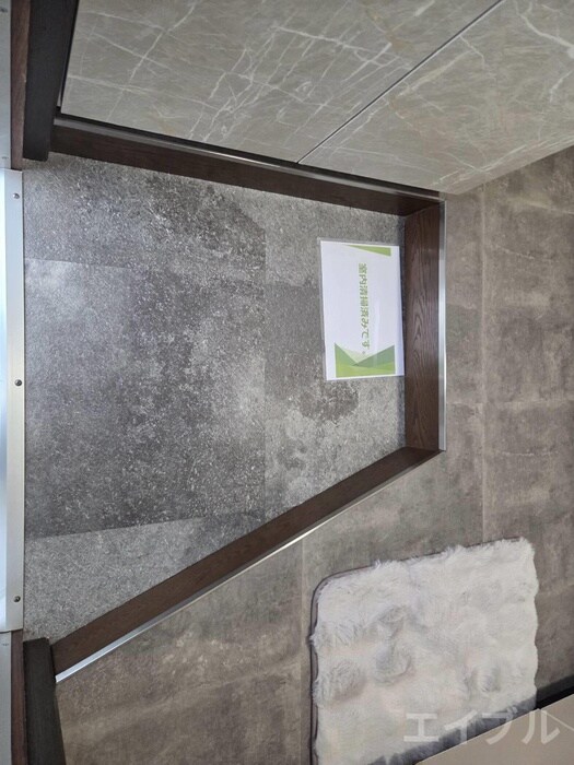 物件内観写真14　(玄関)