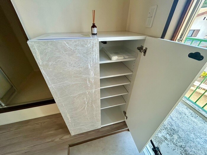 物件内観写真16　(靴箱)