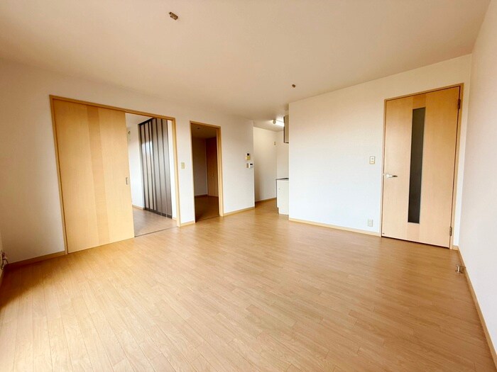 物件内観写真5　(居室)