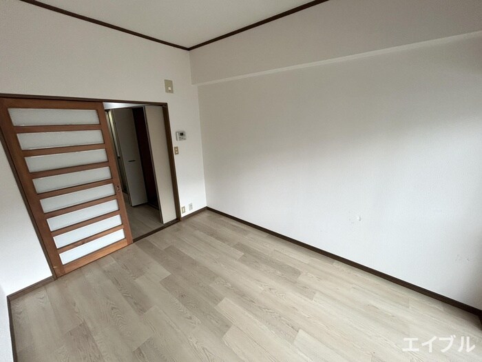 物件内観写真9　(居室)