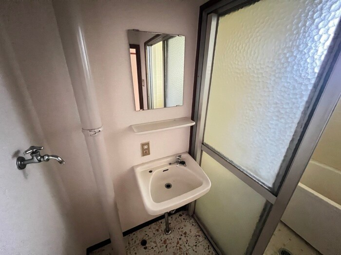物件内観写真11　(洗面)