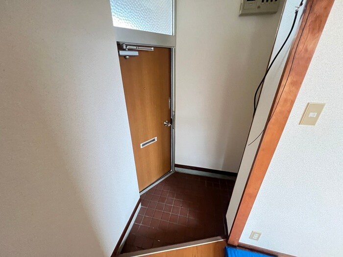 物件内観写真14　(玄関)