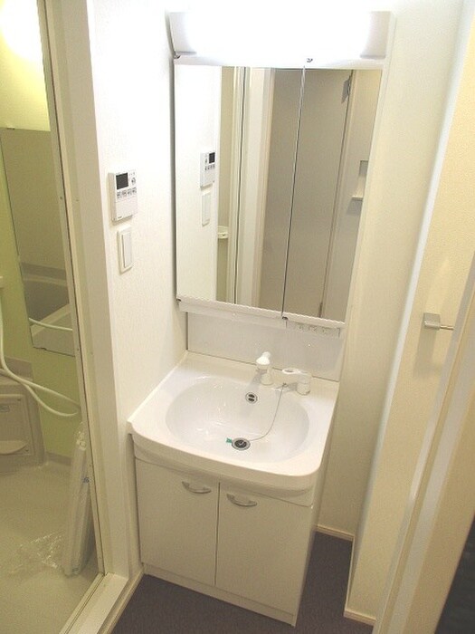 物件内観写真12　(洗面)