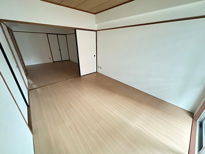 物件内観写真12　(居室)