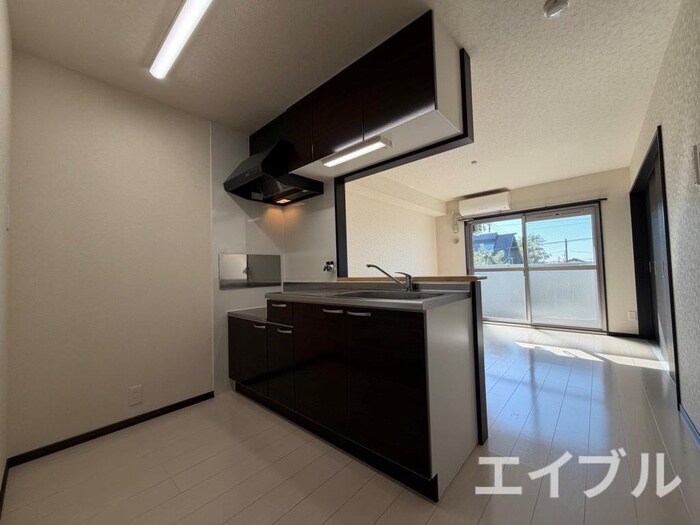 物件内観写真9　(居室)