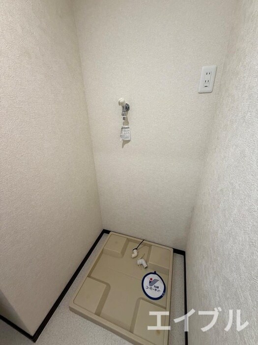 物件内観写真15　(洗濯機置場)