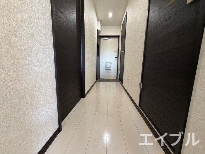 物件内観写真16　(廊下)