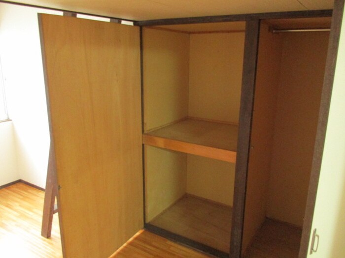 物件内観写真15　(収納)