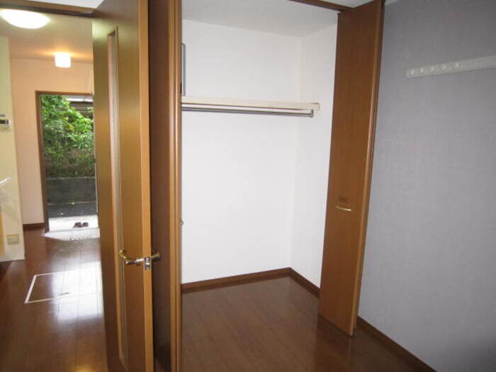 物件内観写真15　(収納)