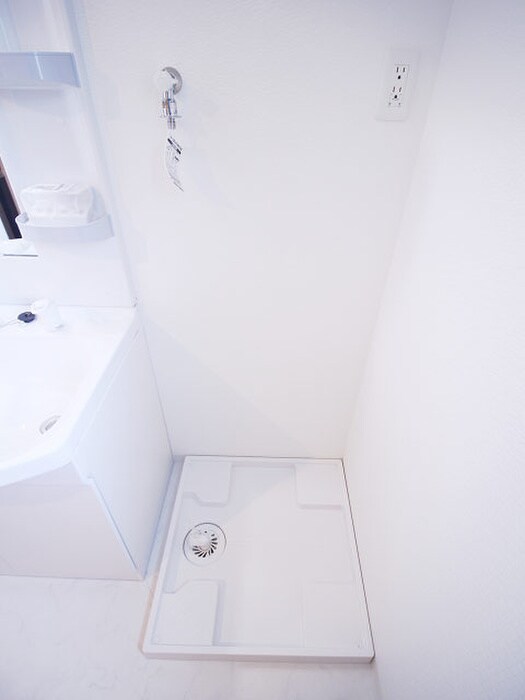 物件内観写真11　(洗濯機置場)