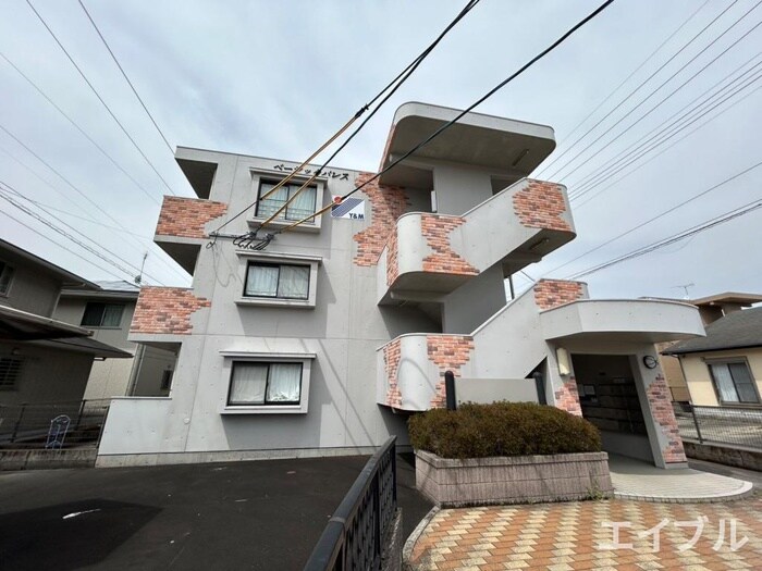 物件外観写真5　(エントランス部分)