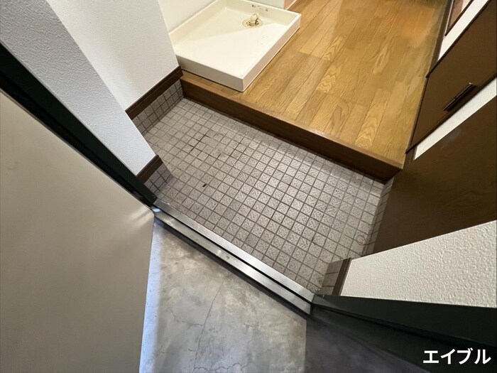 物件内観写真14　(玄関)