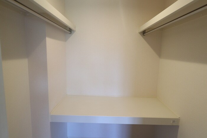 物件内観写真13　(収納)