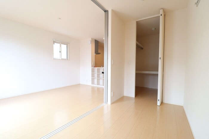 物件内観写真14　(居室)