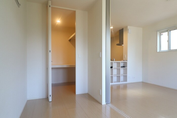 物件内観写真15　(居室)