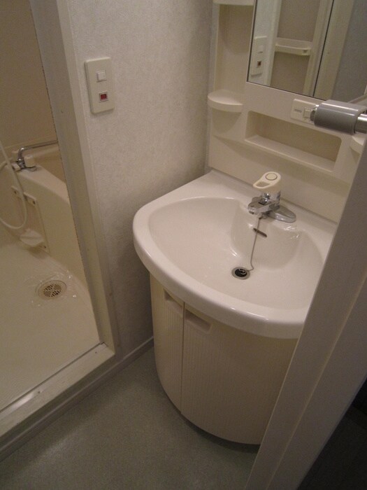 物件内観写真9　(洗面)