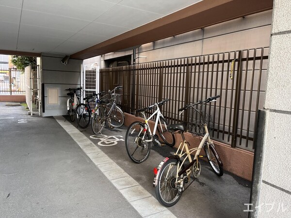 駐輪場
