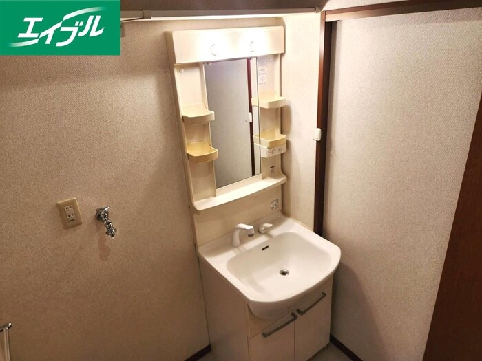 物件内観写真12　(洗面)