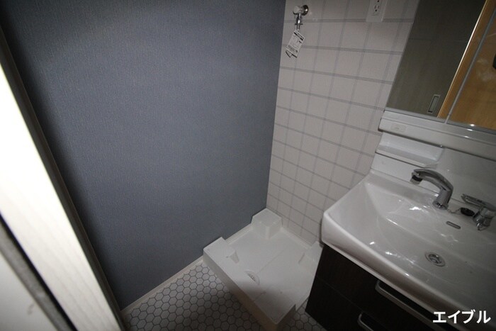 物件内観写真12　(洗濯機置場)