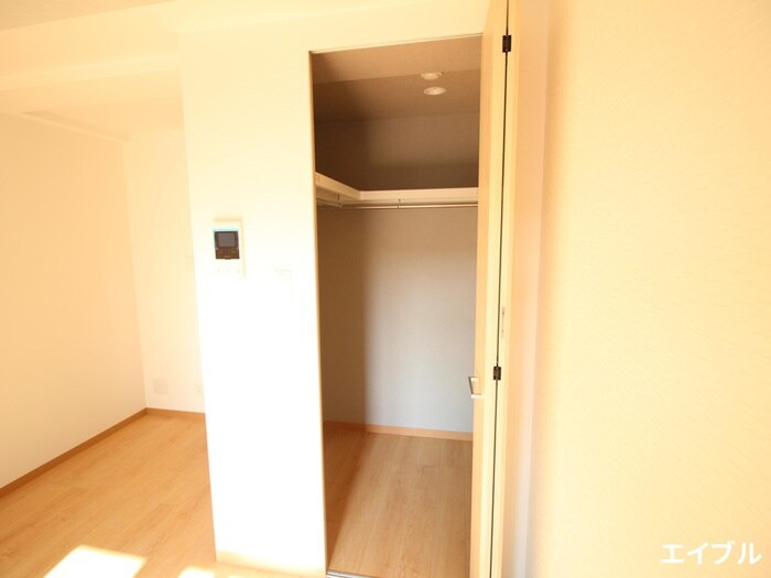 物件内観写真13　(収納)